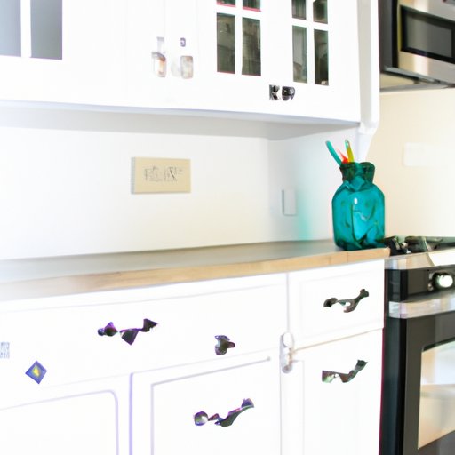 Easy Ways to Give Your Kitchen Cabinets a Makeover