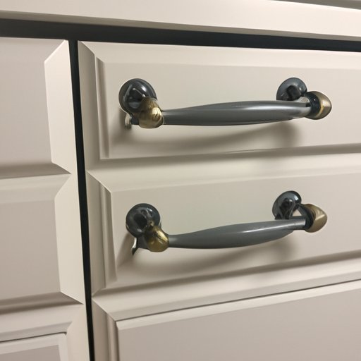Creative Ways to Place Handles on Cabinets
