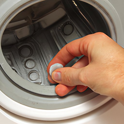 Detailed Steps for Cleaning a Smelly Washer
