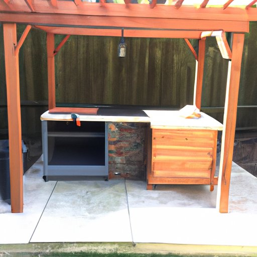 Building an Outdoor Kitchen: Materials, Instructions, Design Tips and Maintenance Advice