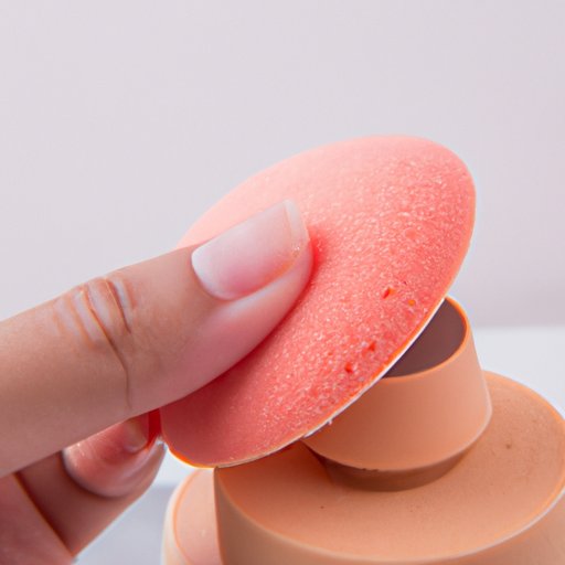 A Comprehensive Guide to Makeup Sponges and How to Use Them