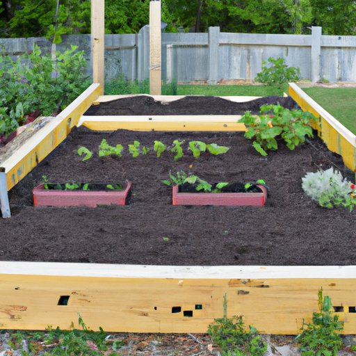 What to Put in a Raised Garden Bed: Comparing Soil, Fertilizer and Plant Options